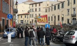 Operai Alp: presidio davanti a Palazzo Rosciano