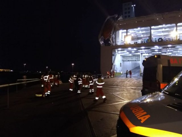 fuga in mare al porto di Livorno