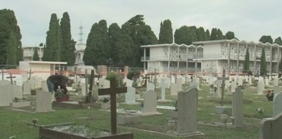 Primo novembre: visite ai cimiteri, malgrado il tempo