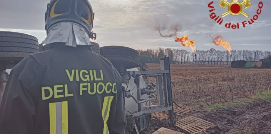 Ribaltamento cisterna con Gpl, prosegue bonifica
