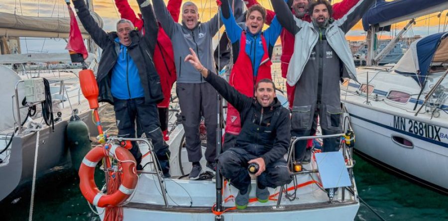 Atena si aggiudica il trofeo Accademia Navale