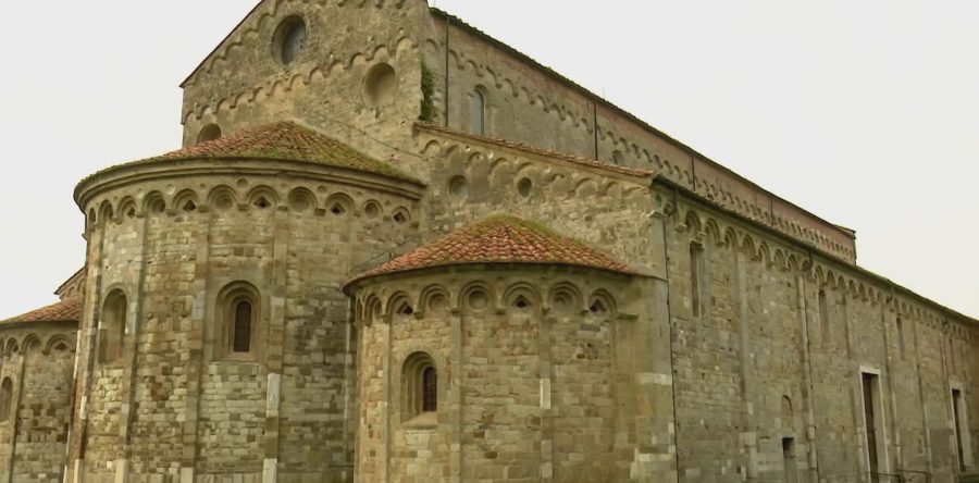 “Bagliori di Luce” nella Basilica di San Piero